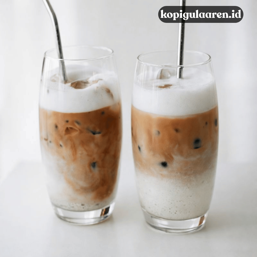 kopi gula aren dengan foam creamy